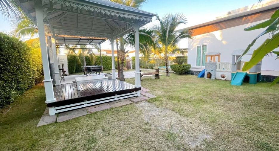 For rent 3 bedrooms villa in Hua Hin, Prachuap Khiri Khan