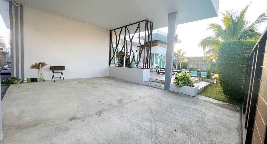 For rent 3 bedrooms villa in Hua Hin, Prachuap Khiri Khan