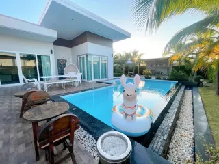 For rent 3 ベッドルーム villa in Hua Hin, Prachuap Khiri Khan