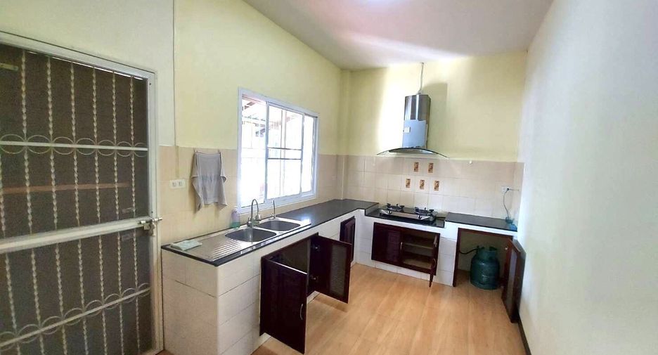 Haus zur Miete mit 3 Zimmer in Mueang Chiang Mai, Chiang Mai