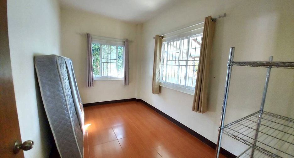 For rent 3 bedrooms house in Mueang Chiang Mai, Chiang Mai