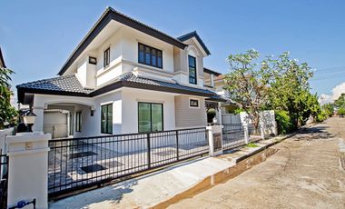 出售 和 出租 5 卧室 独立屋 在 San Kamphaeng, Chiang Mai