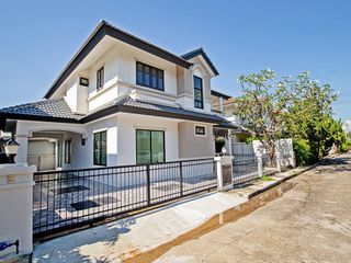 For Rent 5 Bedroom House In San Kamphaeng, Chiang Mai