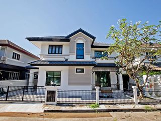 For sale and for rent 5 bedrooms house in San Kamphaeng, Chiang Mai