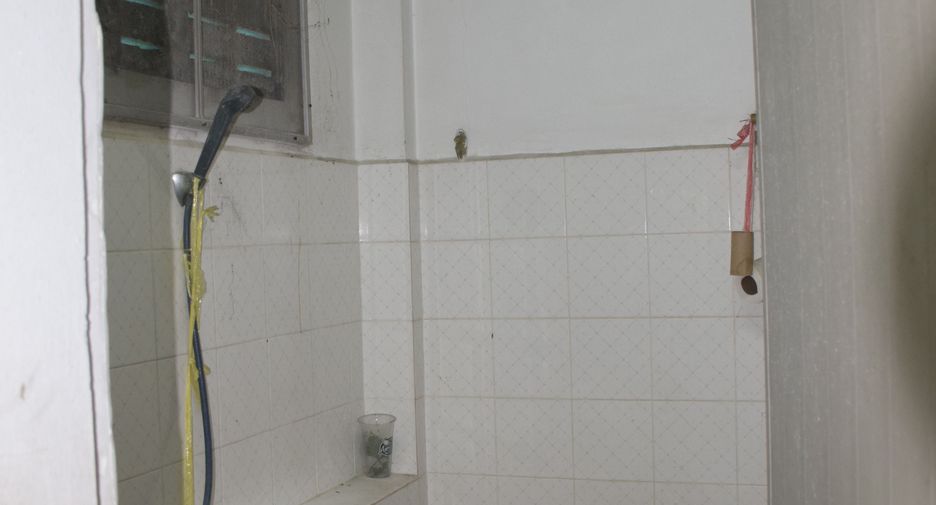 For sale 56 bedrooms retail Space in Suan Luang, Bangkok