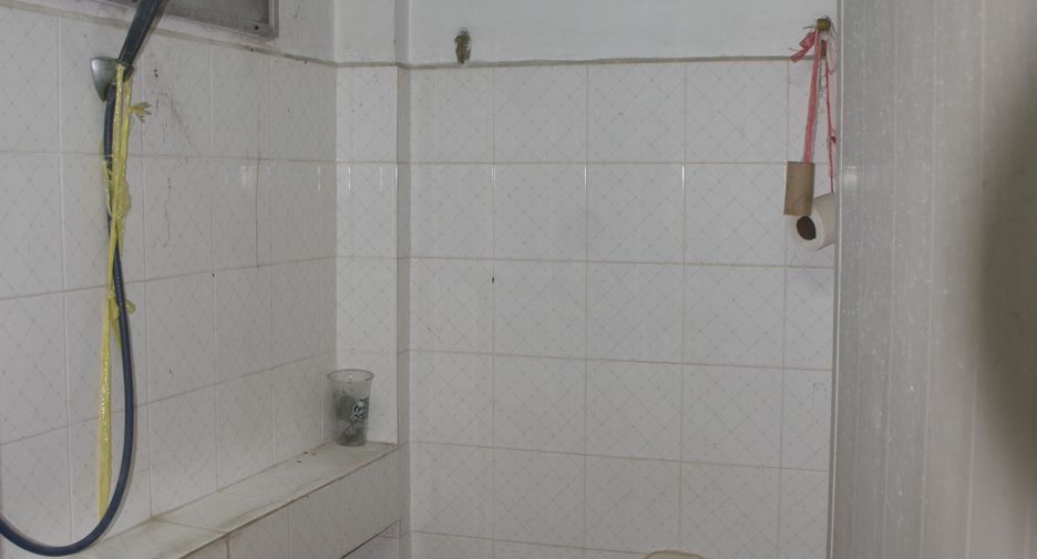 For sale 56 bedrooms retail Space in Suan Luang, Bangkok