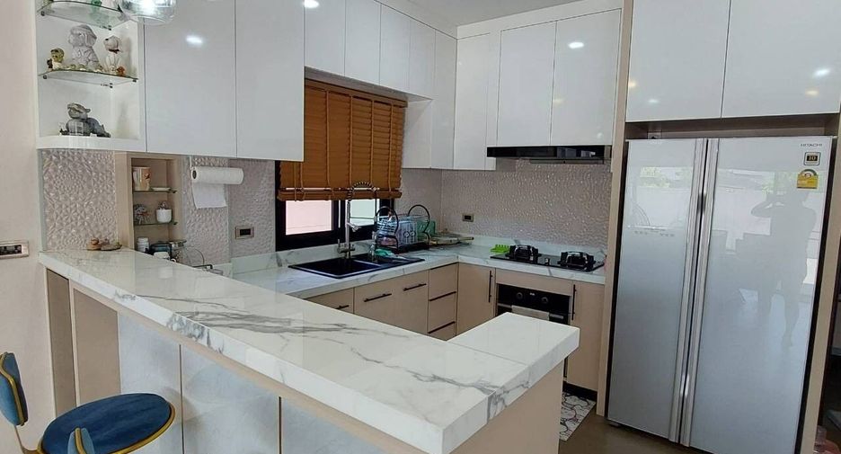 For sale 3 bedrooms house in Bang Lamung, Chonburi