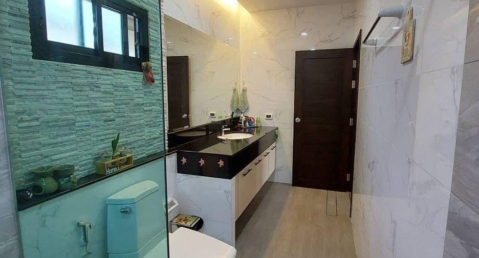 For sale 3 bedrooms house in Bang Lamung, Chonburi