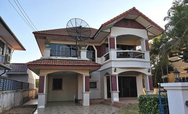 Casa en venta de 4 habitaciones en San Sai, Chiang Mai