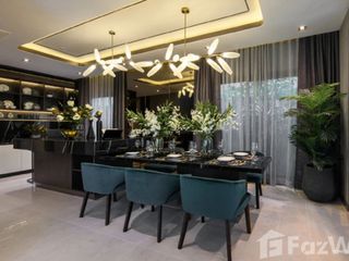 For sale 4 bedrooms house in Taling Chan, Bangkok