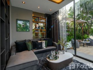 For sale 4 bedrooms house in Taling Chan, Bangkok
