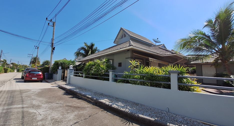 For sale 3 bedrooms house in Hua Hin, Prachuap Khiri Khan