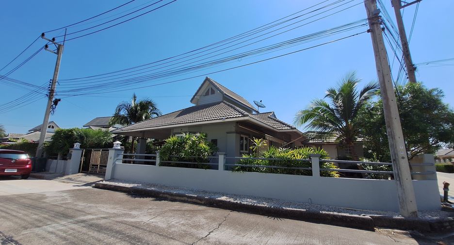 For sale 3 bedrooms house in Hua Hin, Prachuap Khiri Khan