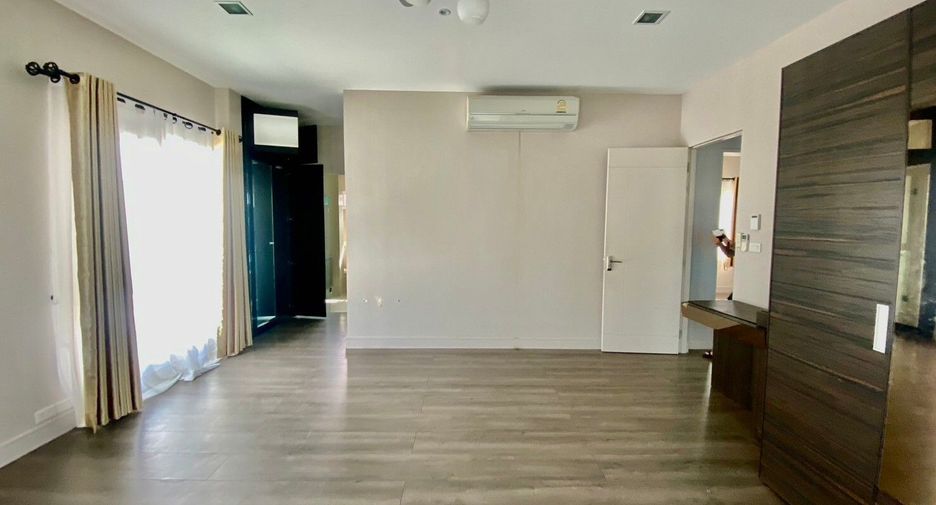À vendre 4 chambres maison à San Kamphaeng, Chiang Mai