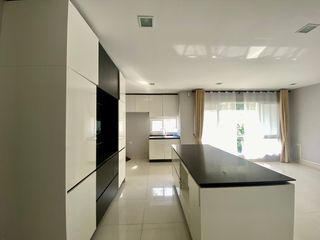 Haus zum Kauf mit 4 Zimmer in San Kamphaeng, Chiang Mai