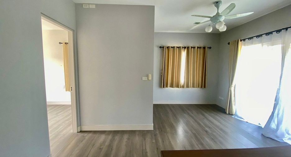 Haus zum Kauf mit 4 Zimmer in San Kamphaeng, Chiang Mai