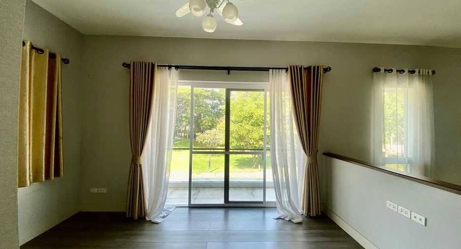 À vendre 4 chambres maison à San Kamphaeng, Chiang Mai