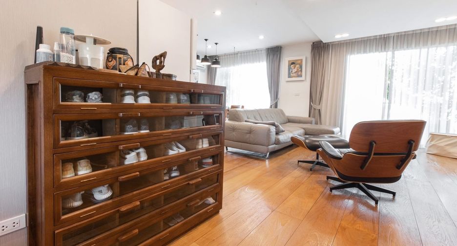 For rent 2 bedrooms condo in Mueang Chiang Mai, Chiang Mai