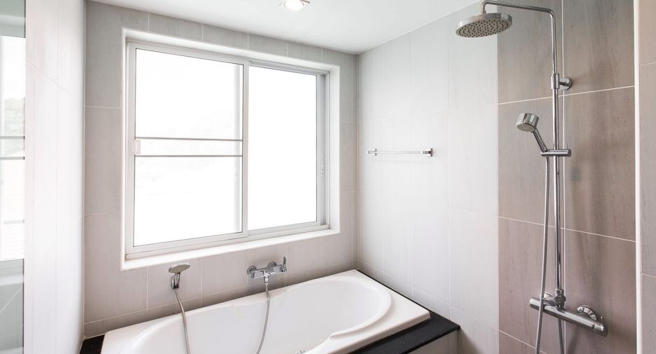 For rent 2 bedrooms condo in Mueang Chiang Mai, Chiang Mai