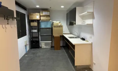 À vendre et à louer 1 chambre condo à Watthana, Bangkok