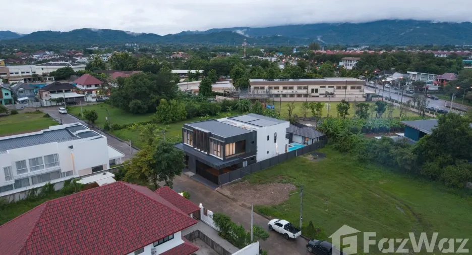 For sale 5 bedrooms villa in Hang Dong, Chiang Mai