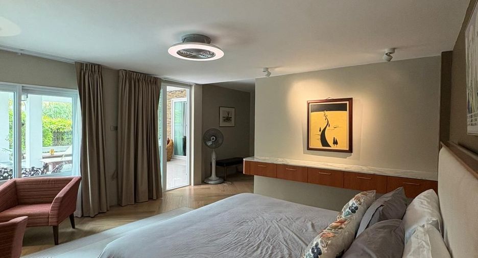 For sale 4 bedrooms villa in Bang Lamung, Chonburi