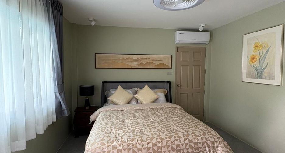 For sale 4 bedrooms villa in Bang Lamung, Chonburi