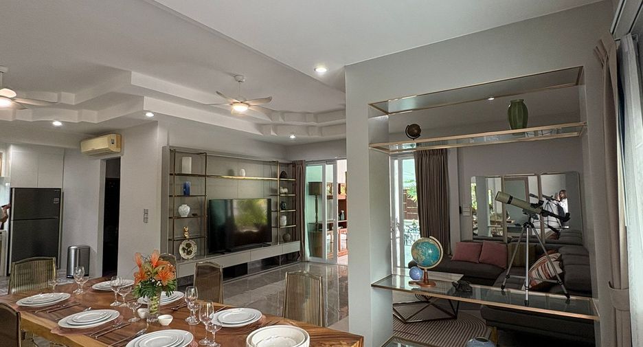 For sale 4 bedrooms villa in Bang Lamung, Chonburi
