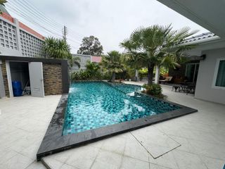 For sale 4 bedrooms villa in Bang Lamung, Chonburi