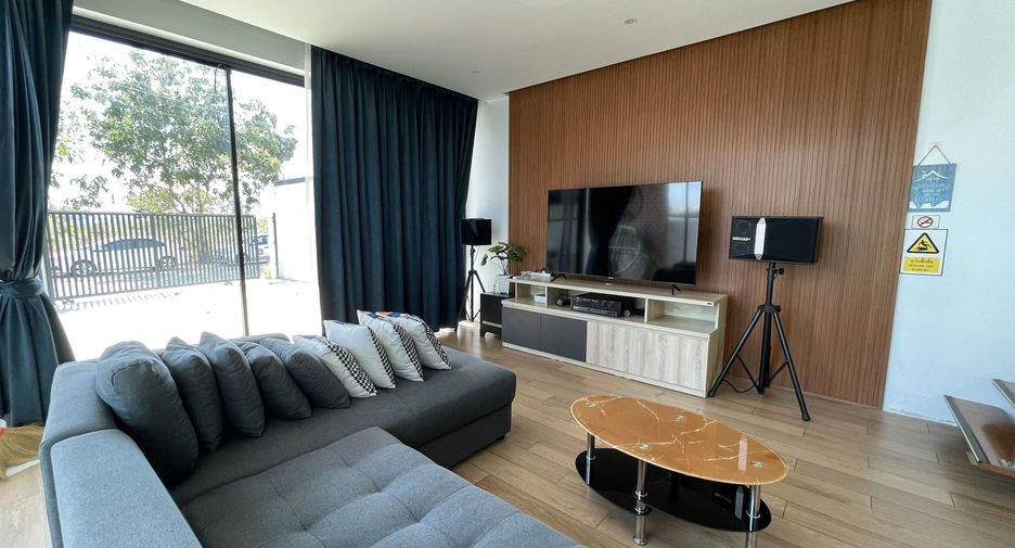 For rent 4 bedrooms villa in Cha Am, Phetchaburi