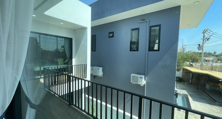 For rent 4 bedrooms villa in Cha Am, Phetchaburi
