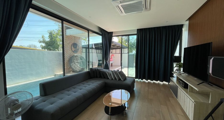 For rent 4 bedrooms villa in Cha Am, Phetchaburi