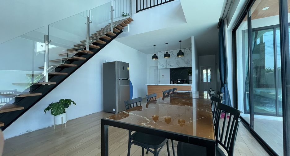 For rent 4 bedrooms villa in Cha Am, Phetchaburi