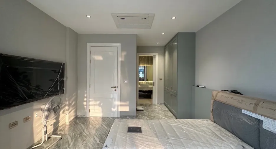 For sale 4 bedrooms villa in Hua Hin, Prachuap Khiri Khan