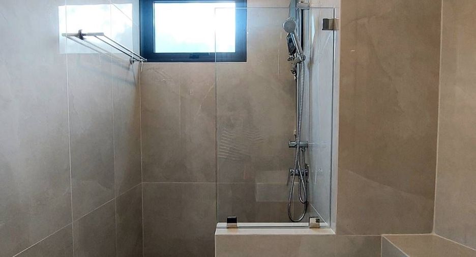 For sale 4 bedrooms villa in Jomtien, Pattaya