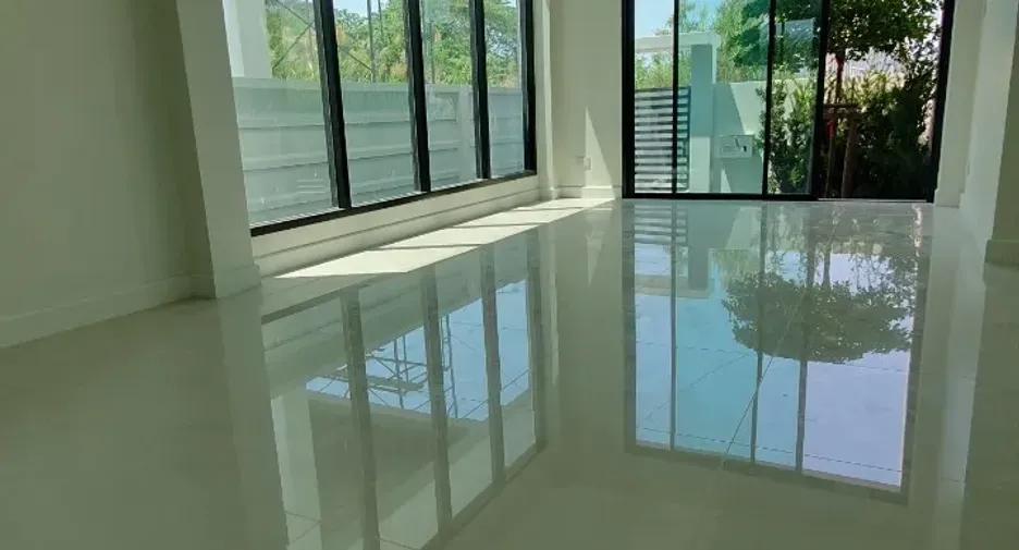 出售 4 卧室 独立屋 在 Bang Phli, Samut Prakan