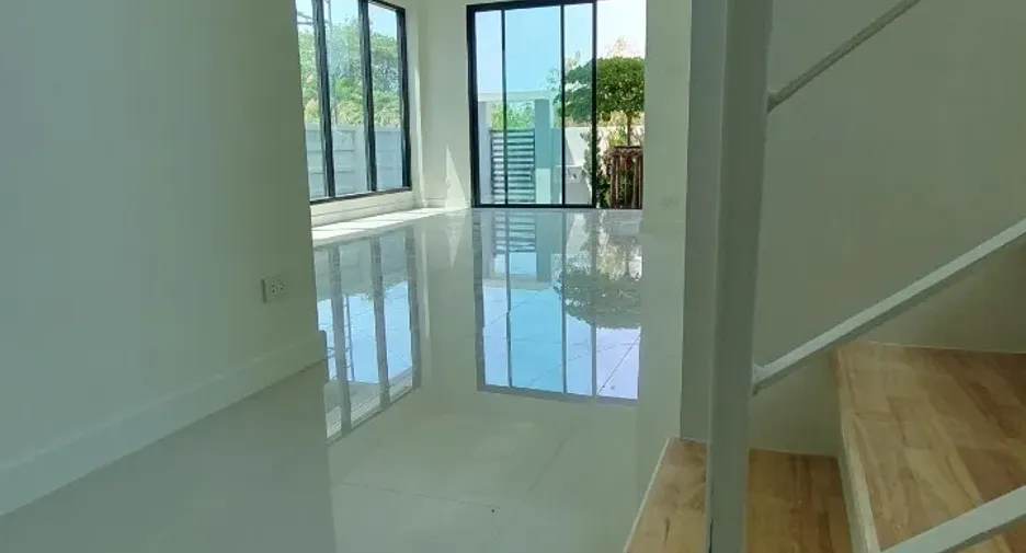 出售 4 卧室 独立屋 在 Bang Phli, Samut Prakan