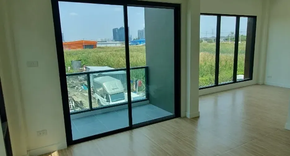出售 4 卧室 独立屋 在 Bang Phli, Samut Prakan