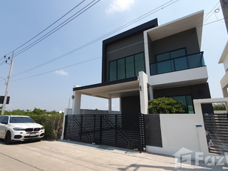 出售 4 卧室 独立屋 在 Bang Phli, Samut Prakan