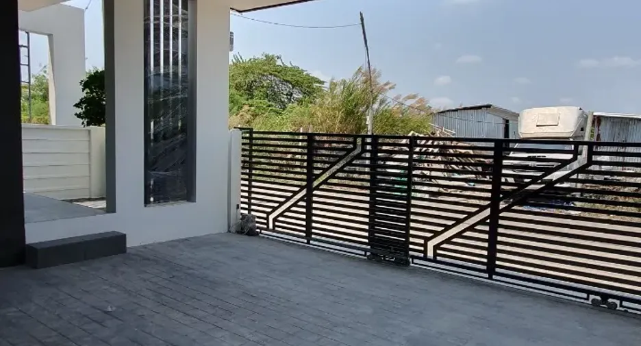 出售 4 卧室 独立屋 在 Bang Phli, Samut Prakan