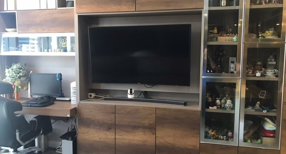 For sale 2 bedrooms condo in Sathon, Bangkok