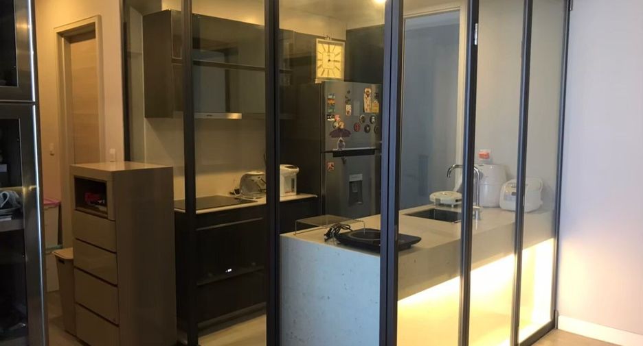 For sale 2 bedrooms condo in Sathon, Bangkok