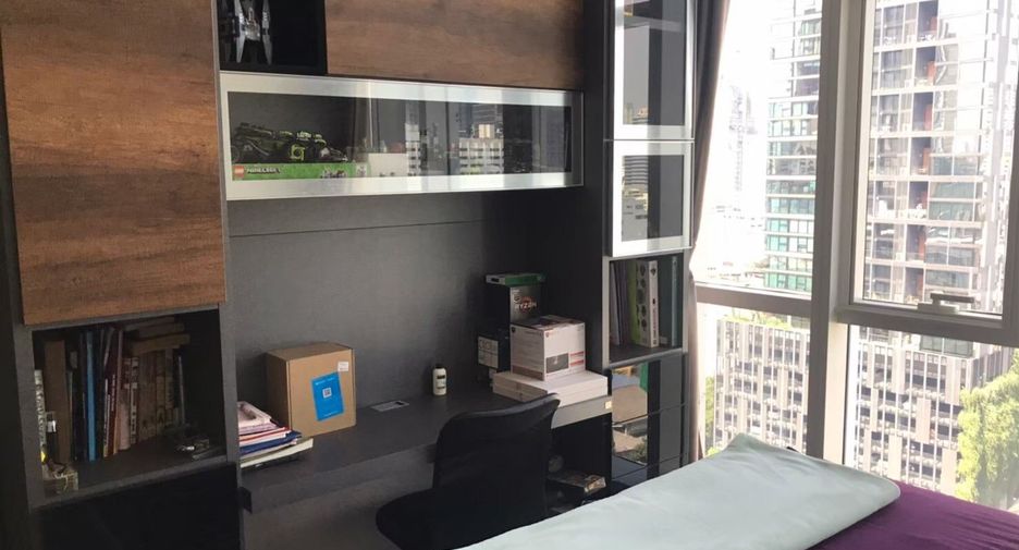 For sale 2 bedrooms condo in Sathon, Bangkok