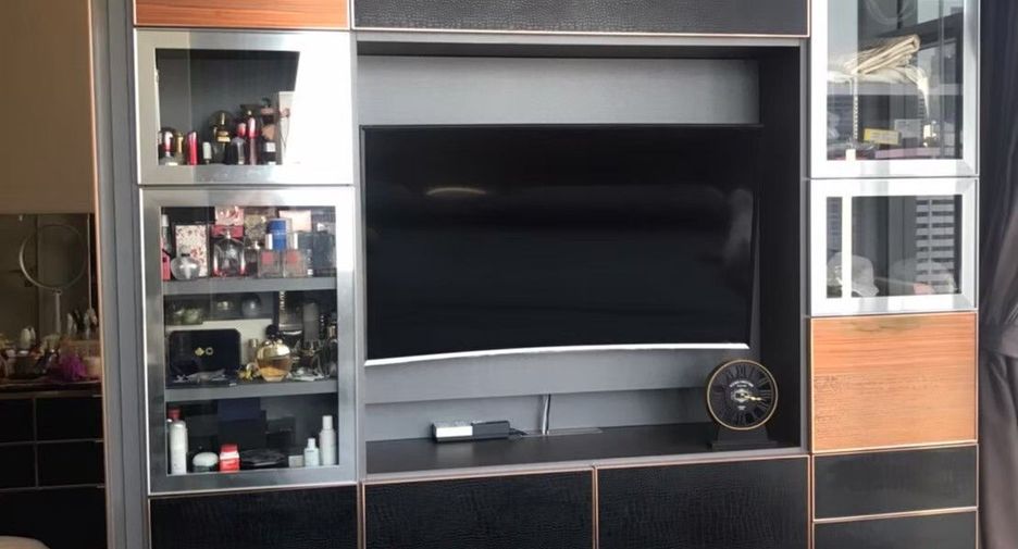 For sale 2 bedrooms condo in Sathon, Bangkok