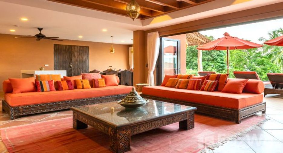 For sale 4 bedrooms villa in Ko Pha-ngan, Surat Thani