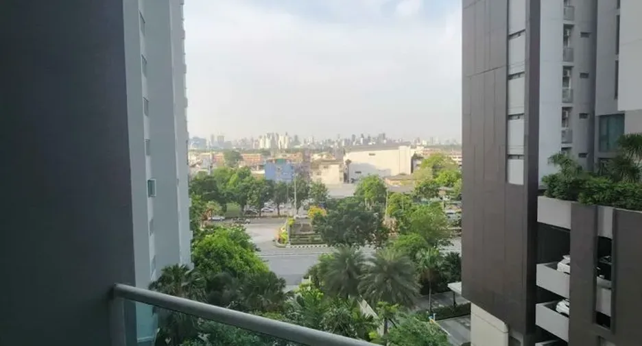 For rent and for sale 2 bedrooms condo in Yan Nawa, Bangkok