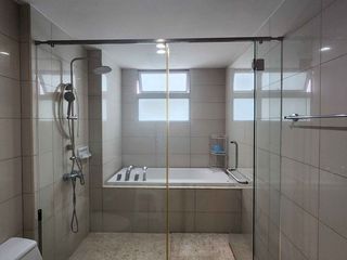 À vendre et à louer 2 chambres condo à Yan Nawa, Bangkok
