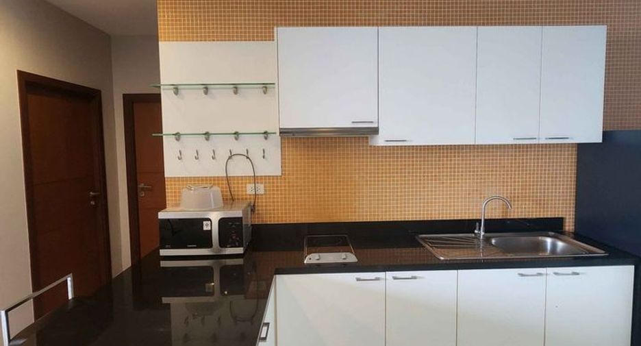 For rent and for sale 2 bedrooms condo in Yan Nawa, Bangkok