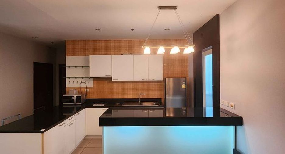 For rent and for sale 2 bedrooms condo in Yan Nawa, Bangkok