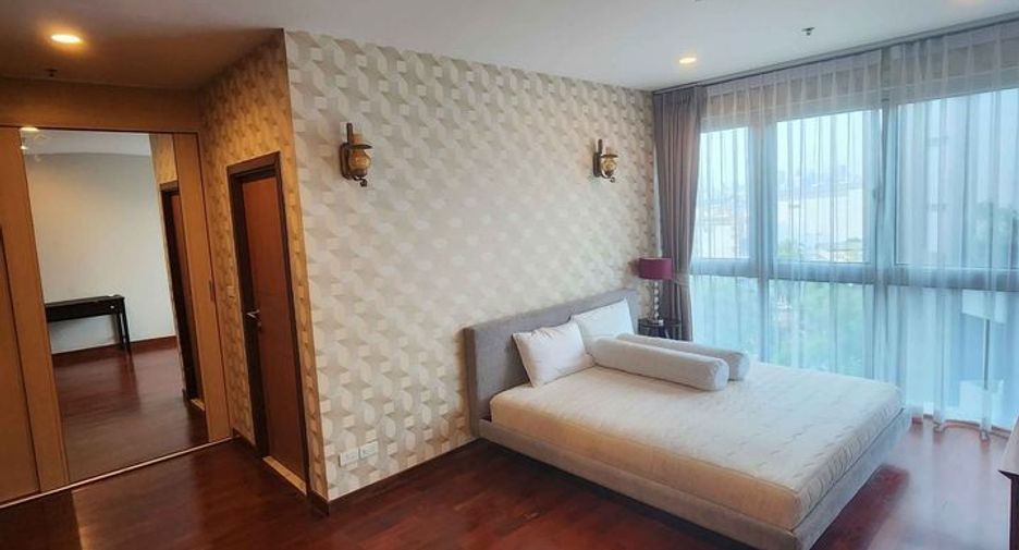 For rent and for sale 2 bedrooms condo in Yan Nawa, Bangkok